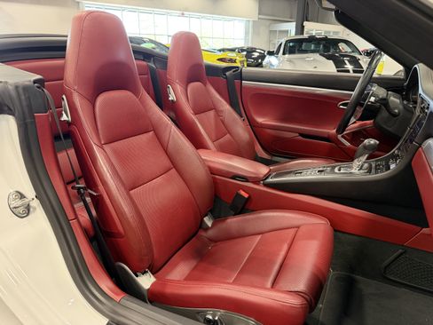 Used 2018 Porsche 911 Carrera S RWD image 15
