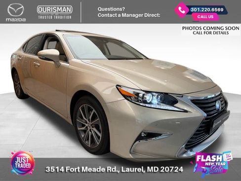 Used 2018 Lexus ES 300h image 1
