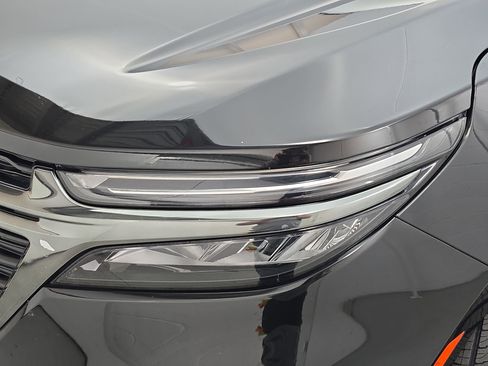 Used 2022 Chevrolet Equinox RS w/ RS Leather Package image 31