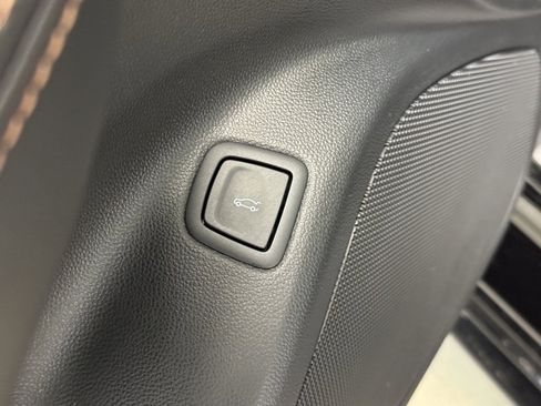 Used 2020 Cadillac CT5 V w/ Premium Package image 12