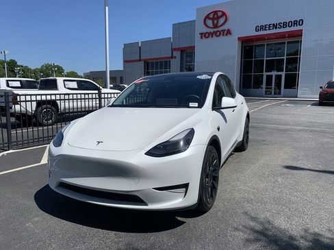 Used 2023 Tesla Model Y Long Range AWD/4WD image 4