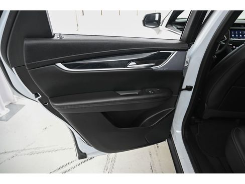 Certified 2025 Cadillac XT5 Premium Luxury image 19