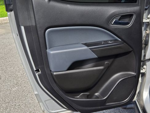 Used 2020 Chevrolet Colorado Z71 RWD image 15