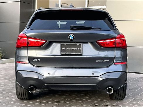 Used 2021 BMW X1 sDrive28i w/ M Sport Package image 4