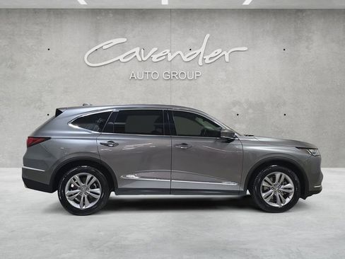 Used 2023 Acura MDX FWD image 17