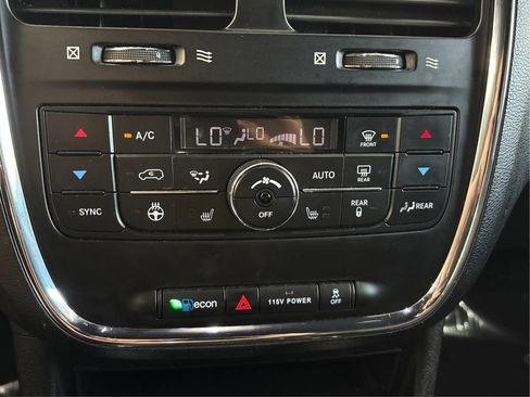 Used 2019 Dodge Grand Caravan GT FWD image 36