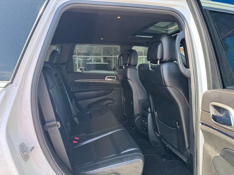Used 2018 Jeep Grand Cherokee Limited AWD/4WD image 10