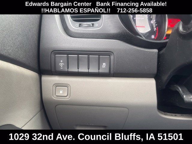 Used 2016 Kia Sedona LX w/ Option Group 020 FWD image 24