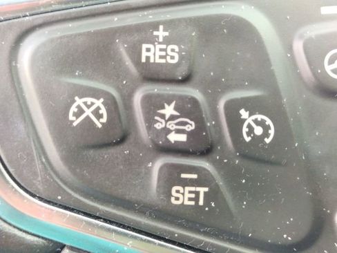 Used 2024 Chevrolet Malibu LT image 41