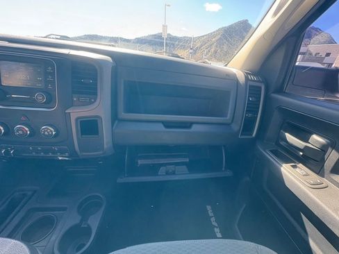 Used 2015 RAM 2500 Tradesman w/ Chrome Appearance Group image 24