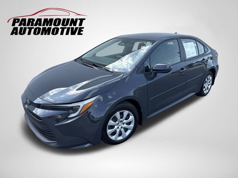 Used 2025 Toyota Corolla LE FWD image 1