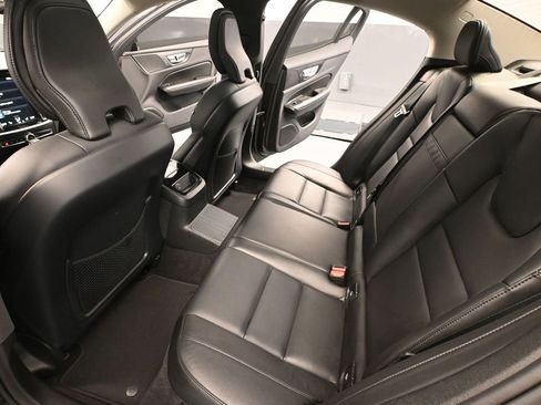 Used 2022 Volvo S60 T8 R-Design Expression AWD/4WD image 38