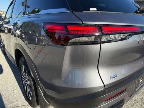 Used 2025 INFINITI QX60 Pure image 36
