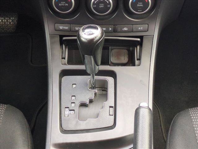 Used 2013 MAZDA MAZDA3 i Touring FWD image 12
