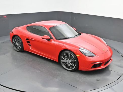 Certified 2025 Porsche 718 Cayman RWD image 30