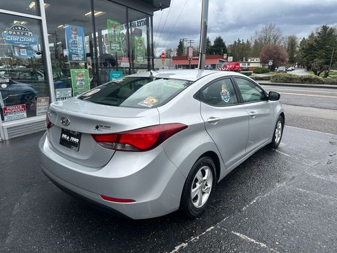 Used 2015 Hyundai Elantra SE FWD image 5
