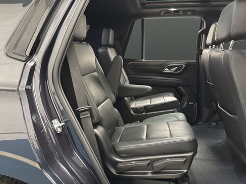 Used 2022 Chevrolet Tahoe Z71 w/ Luxury Package AWD/4WD image 26