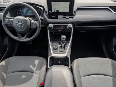 Used 2025 Toyota RAV4 XLE AWD/4WD image 10