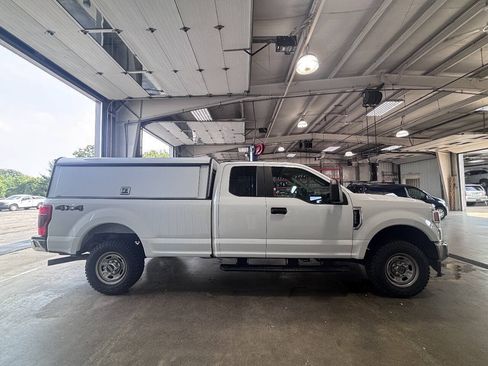 Used 2021 Ford F250 XL w/ Power Equipment Group AWD/4WD image 2