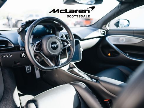 Used 2023 McLaren Artura RWD image 28