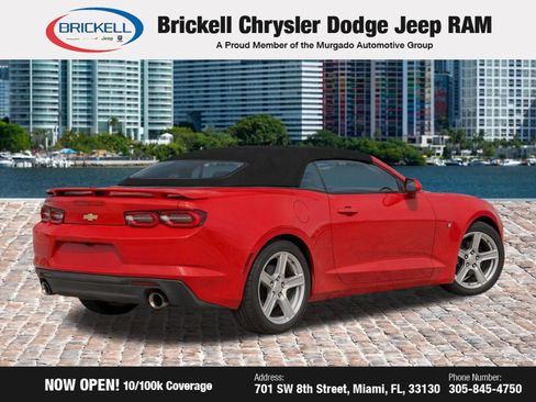 Used 2020 Chevrolet Camaro LT RWD image 4