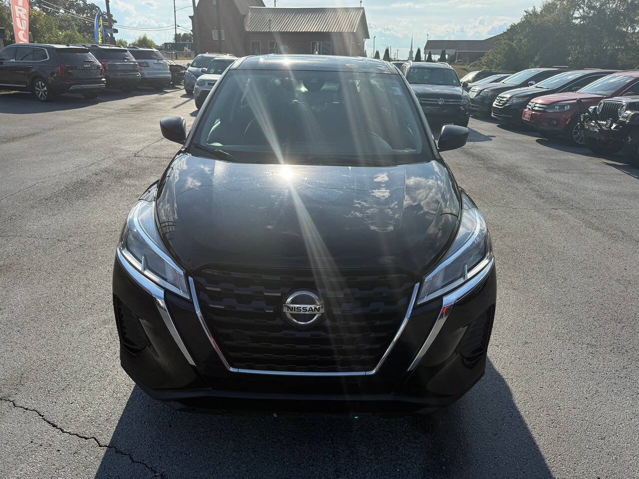 Used 2021 Nissan Kicks S FWD image 9