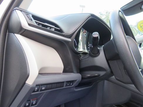 Certified 2023 Toyota Sienna LE image 36