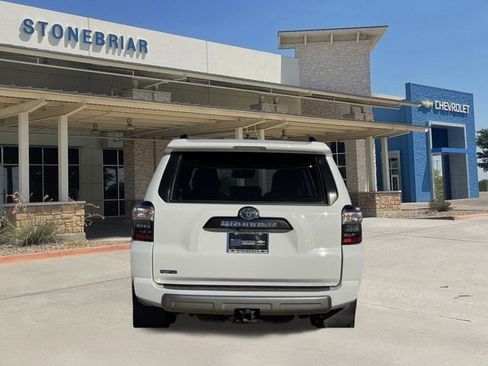 Used 2022 Toyota 4Runner TRD Off-Road image 6