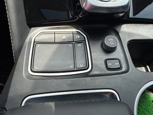 Used 2023 Acura MDX SH-AWD w/ Advance Package image 25