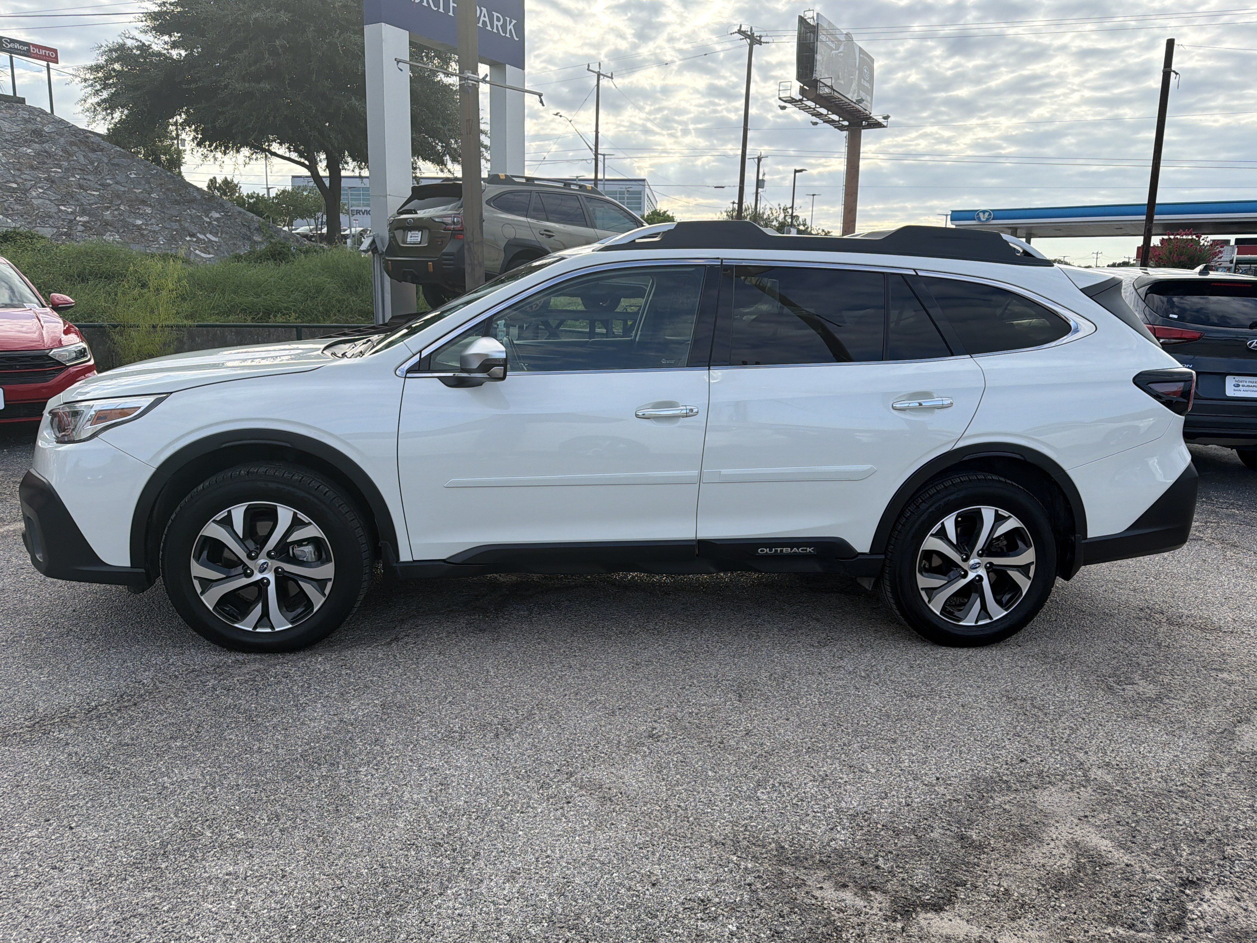 Used 2021 Subaru Outback Touring XT AWD/4WD image 6