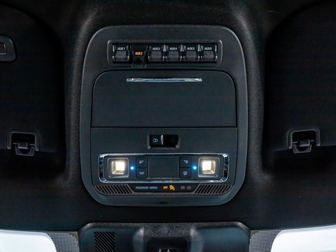 Used 2025 Ford F150 Raptor AWD/4WD image 29