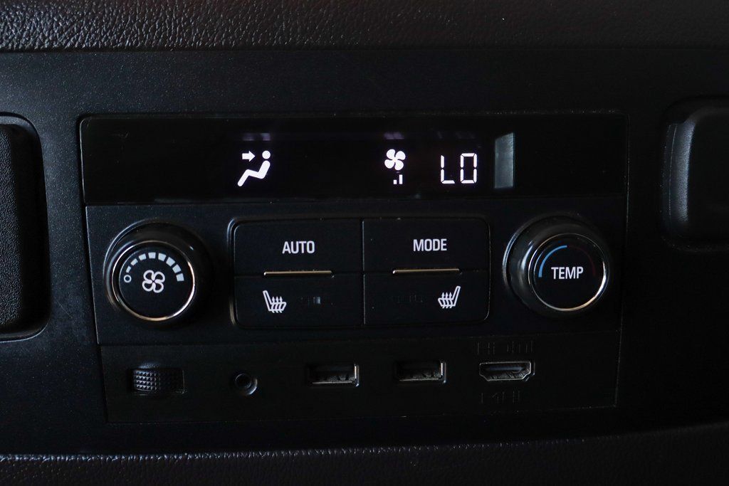 Used 2018 GMC Yukon Denali w/ Denali Ultimate Package AWD/4WD image 46