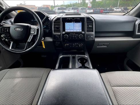 Used 2017 Ford F150 XLT w/ Equipment Group 302A Luxury image 14