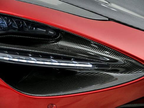 Used 2019 McLaren 720S Performance image 8