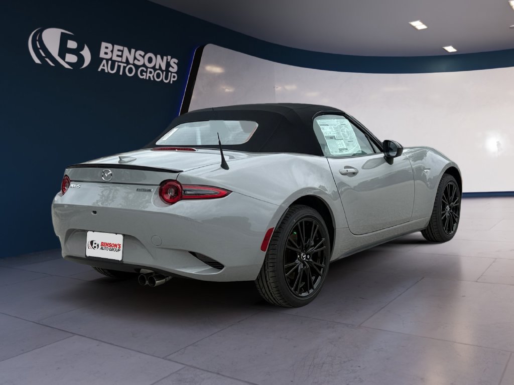 New 2026 MAZDA MX-5 Miata Club w/ Interior Package RWD image 5