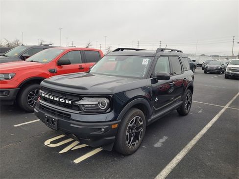 Used 2023 Ford Bronco Sport Outer Banks w/ Tech Package image 3