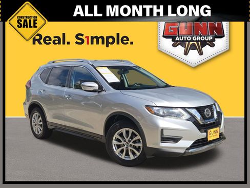 Used 2018 Nissan Rogue SV FWD image 1