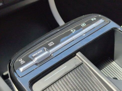 Used 2025 Hyundai Tucson Limited image 20