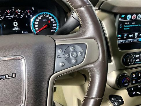 Used 2019 GMC Yukon XL Denali w/ Open Road Package RWD image 15
