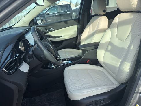 Used 2023 Buick Encore GX Essence w/ Experience Buick Package image 9