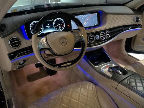 Used 2017 Mercedes-Benz Maybach S 550 4MATIC image 11