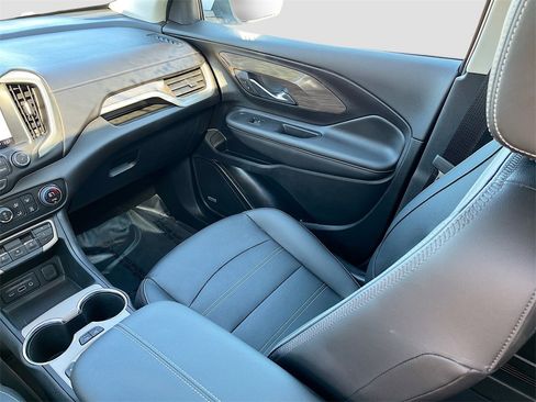 Used 2024 GMC Terrain Denali w/ Denali Premium Package image 23