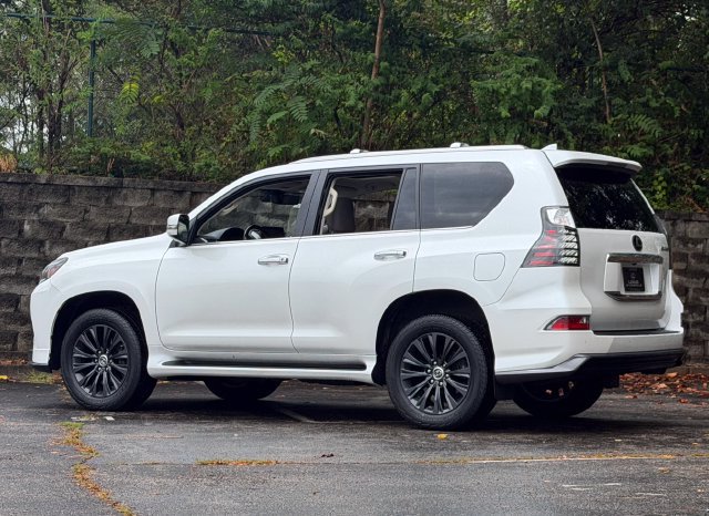 Certified 2023 Lexus GX 460 Premium w/ Accessory Package AWD/4WD image 9
