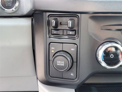 Used 2024 Ford F350 Limited w/ FX4 Off-Road Package image 28