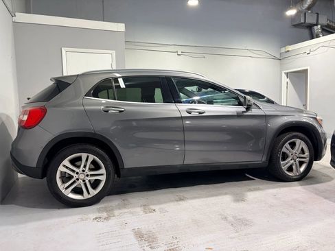 Used 2016 Mercedes-Benz GLA 250 4MATIC w/ Premium Package image 8