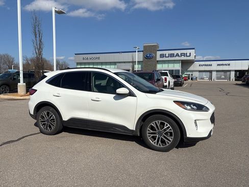 Used 2020 Ford Escape SEL image 1