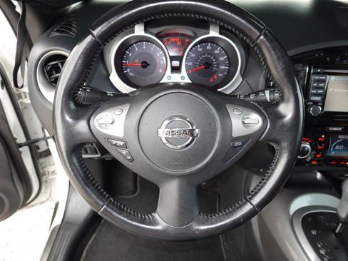 Used 2014 Nissan Juke SL FWD image 13