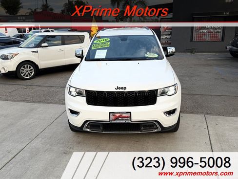 Used 2018 Jeep Grand Cherokee Limited AWD/4WD image 3