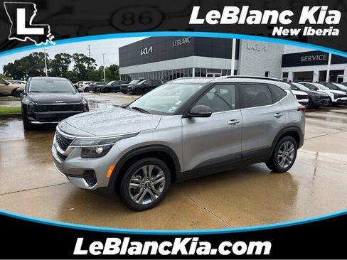 Certified 2021 Kia Seltos S FWD image 1
