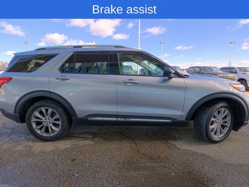 Used 2024 Ford Explorer Limited image 11